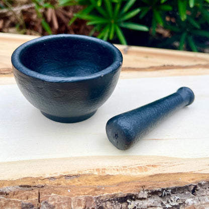 cast iron pestle and mortar for potion play with stylish black high-quality iron pestle and mortar potion-making play kit